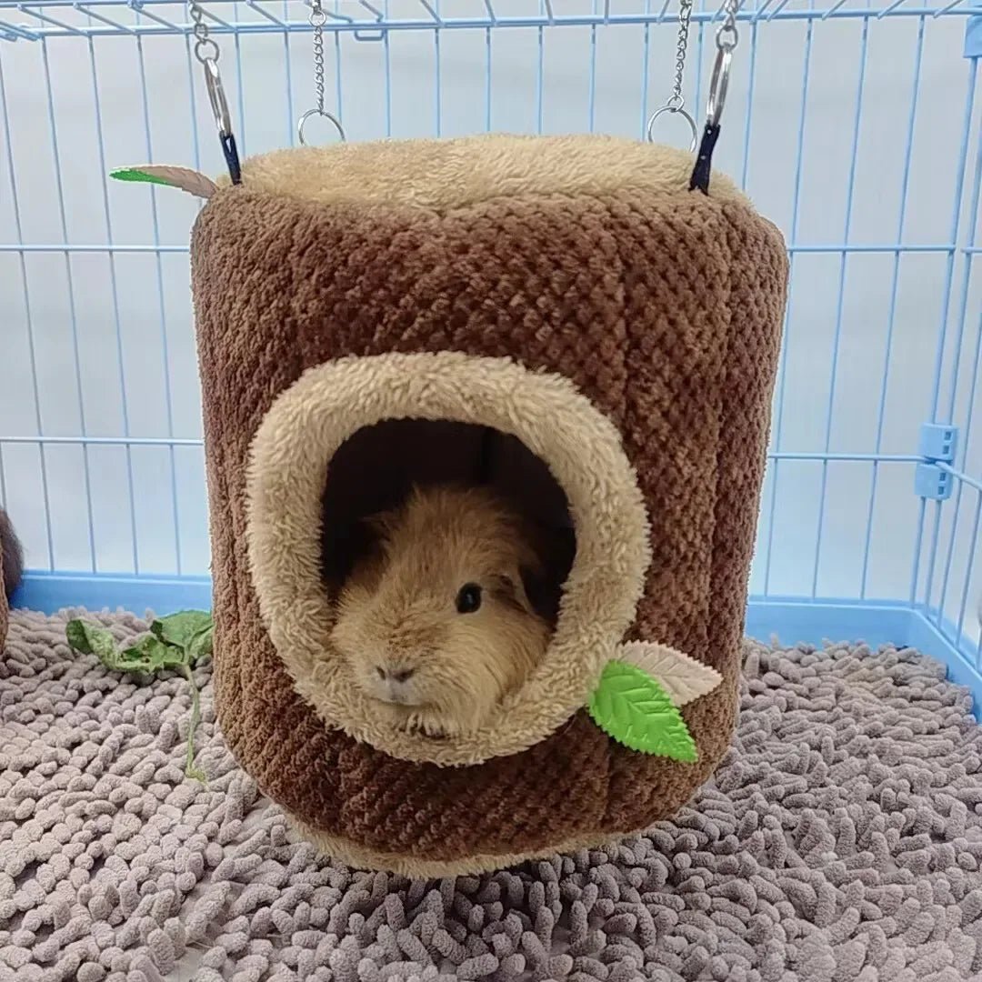 Tree Stump Pet House With Hammock - Perfect for Hamsters, Guinea Pigs, Ferrets and Rabbits - Meterpet